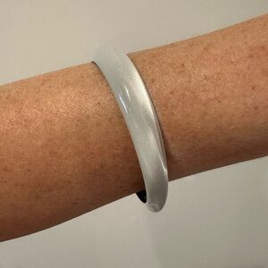 Alexis Bittar Lucite Skinny Tapered Bangle - Iridescent White